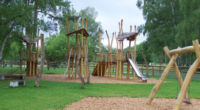 Mobiliario Urbano e Instalación de Parques Infantiles – Fabricantes Suelos y Parques Infantiles - Señalizacion